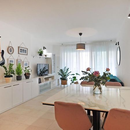 Family Apartment Noel - Omiš Extérieur photo