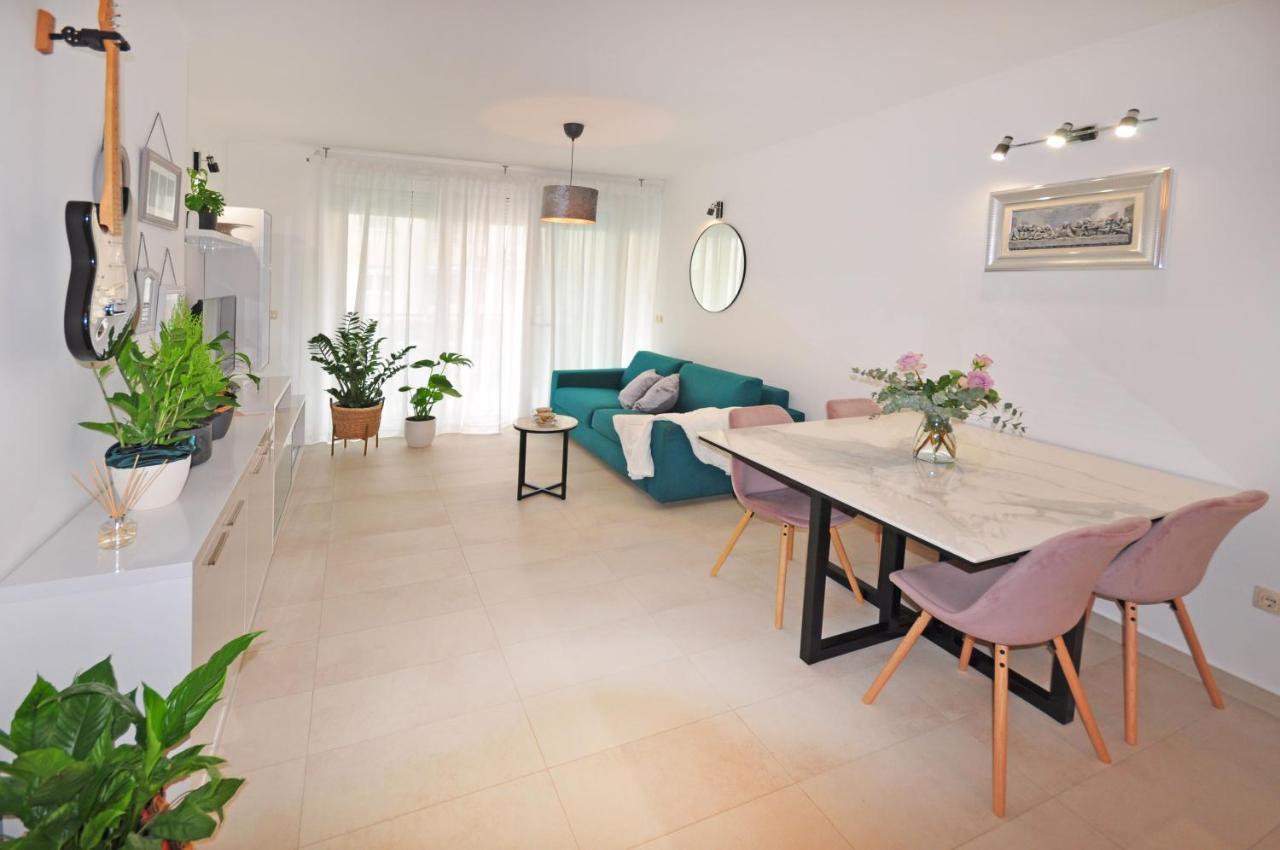 Family Apartment Noel - Omiš Extérieur photo