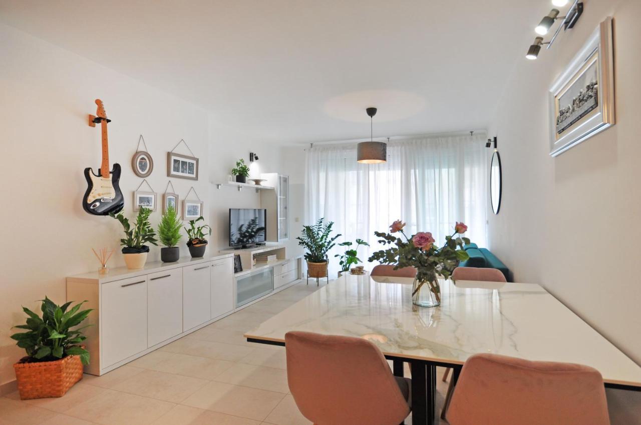 Family Apartment Noel - Omiš Extérieur photo